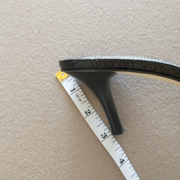 Women's Anne Klein size 7.5 black sandals - 3" heels - Picture 14 of 14